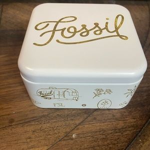 Fossil Metal Tin Box (empty)